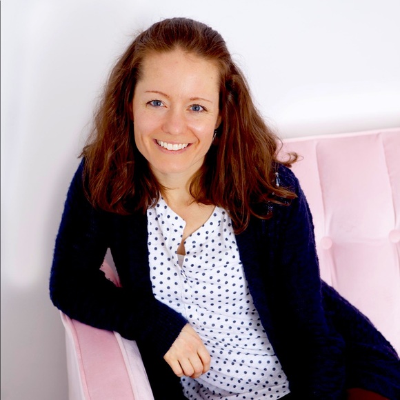 Meet your Posher, Amanda - Picture 1 of 1